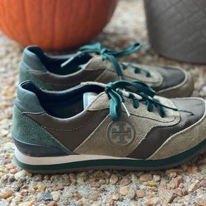 Tory Burch Gibb Logo Trainer Sneaker in Moss Green 6.5